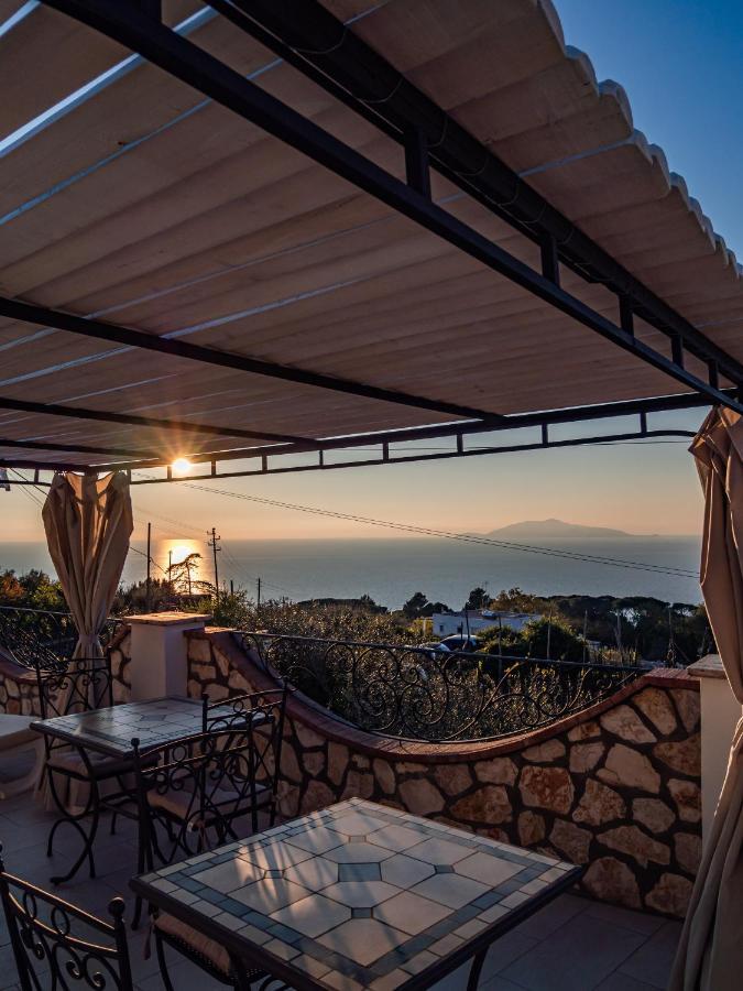 Casa Astra Bed and Breakfast Anacapri  Exteriör bild