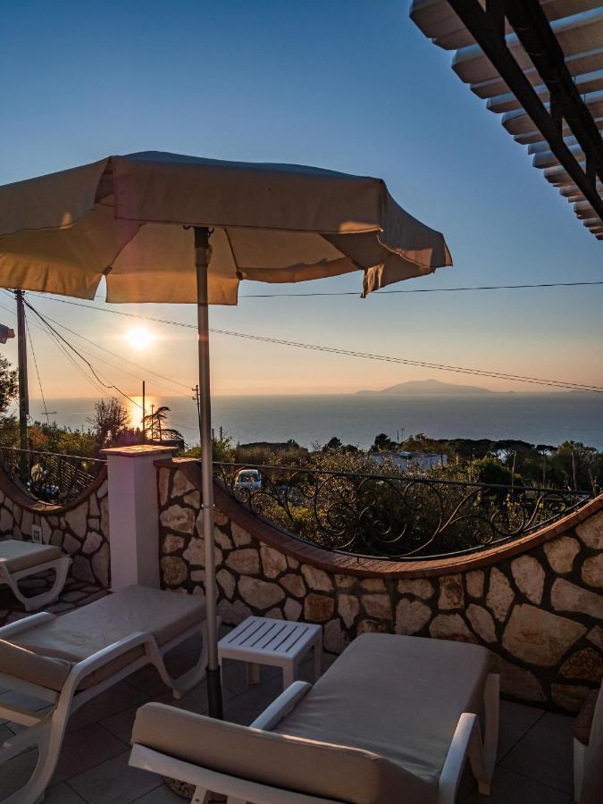 Casa Astra Bed and Breakfast Anacapri  Exteriör bild