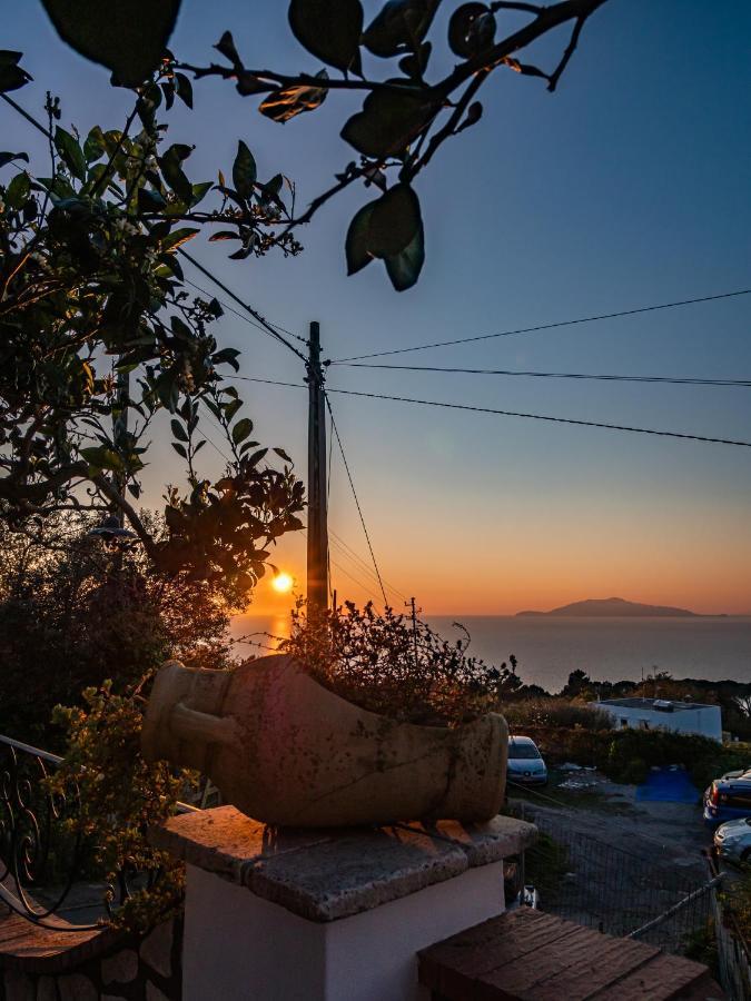 Casa Astra Bed and Breakfast Anacapri  Exteriör bild