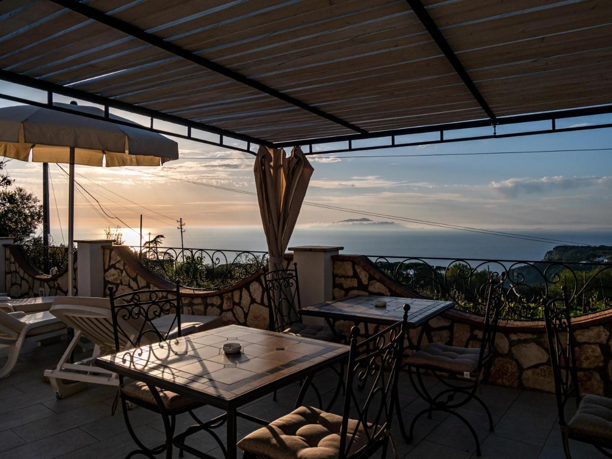 Casa Astra Bed and Breakfast Anacapri  Exteriör bild