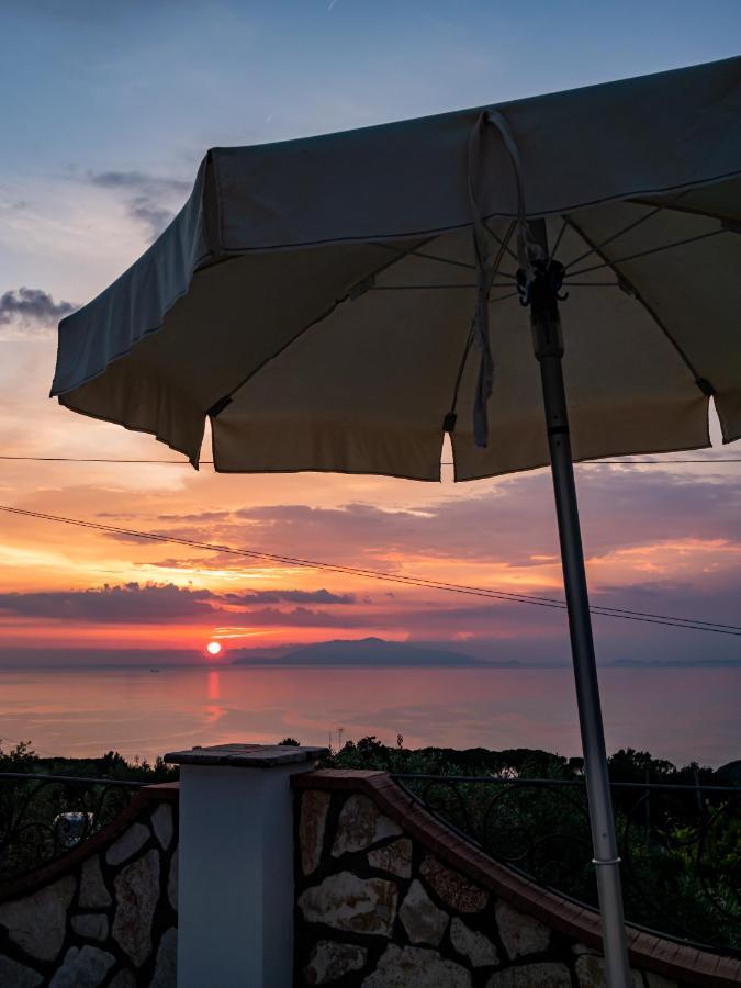 Casa Astra Bed and Breakfast Anacapri  Exteriör bild