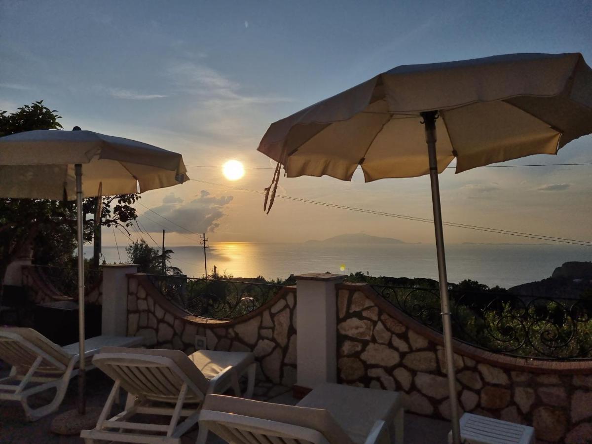 Casa Astra Bed and Breakfast Anacapri  Exteriör bild